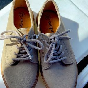 Cat & Jack brand Tan casual shoes for size 13 Todd